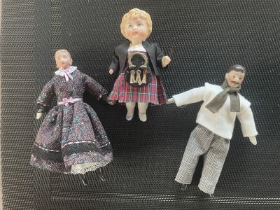 Vintage dolls dressed